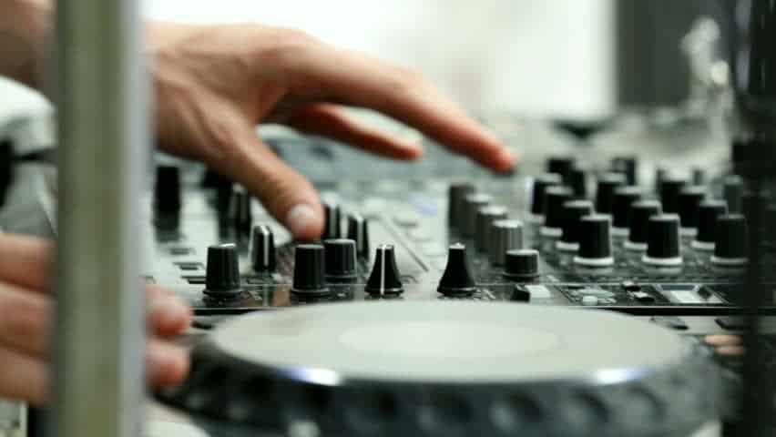 DJ Mixing Music